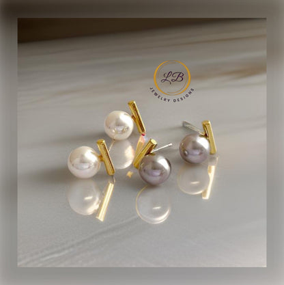 Petite Pebble Pearl Stud Earrings (White or Gray)