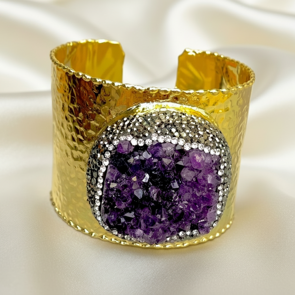 Capri Amethyst Druzy Cuff Bracelet – Hammered 18k Gold Statement Bracelet