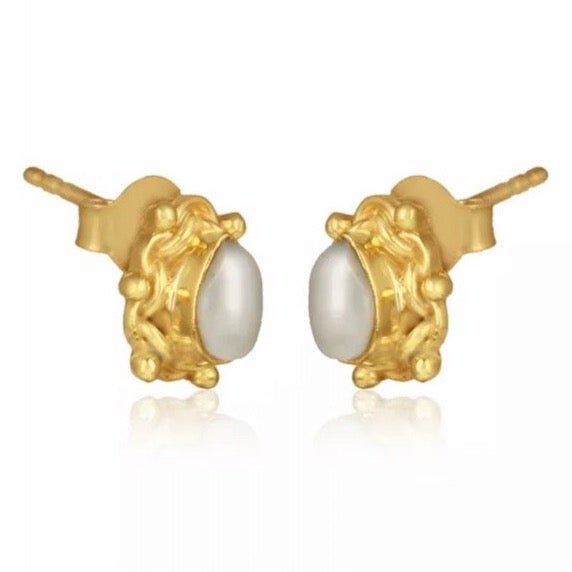 Dainty Minimalist 22k Gold Plated Freshwater Pearl Stud Earrings